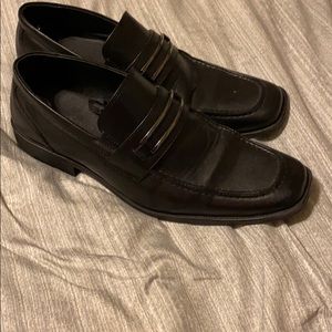 Men’s dress shoes